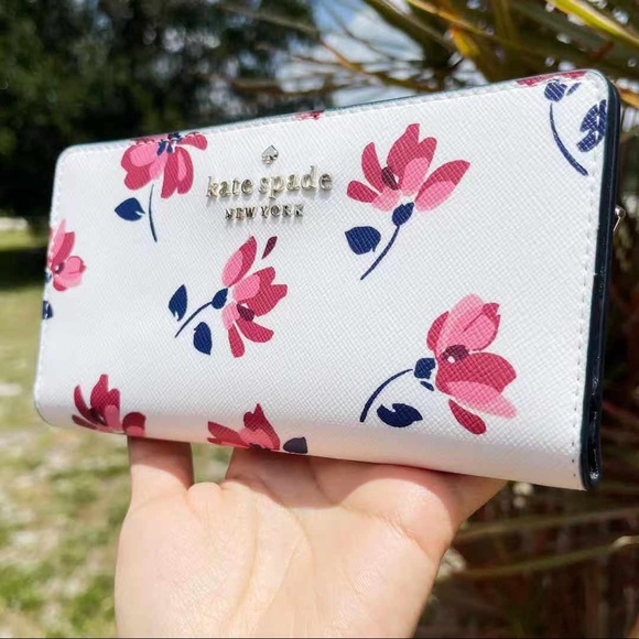 NWT Kate Spade ♠️ Floral Bifold Wallet💕Gaby’sBags - Picture 2 of 7